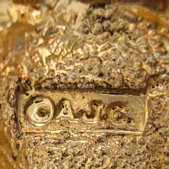 VINTAGE SIGNED "AJC" CHRISTMAS ORIGINAL UGLY SWEATER DANCING REINDEER BROOCH - Picture 8 of 8